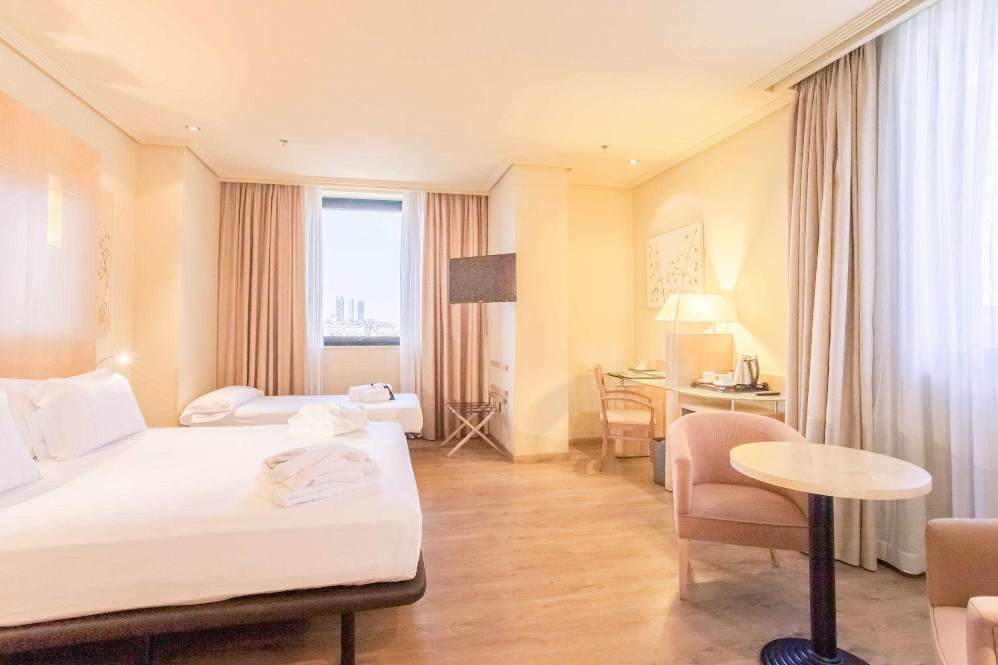 อับบา มาดริด Hotel ภายนอก รูปภาพ